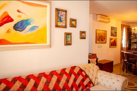 Apartamento para alugar com 115m², 2 quartos e 2 vagasSala