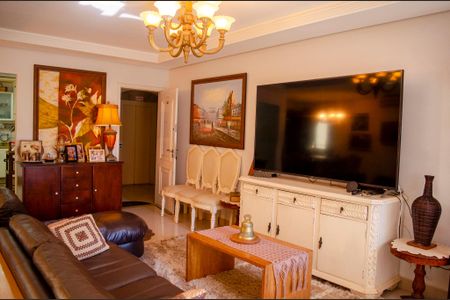 Apartamento para alugar com 115m², 2 quartos e 2 vagasSala