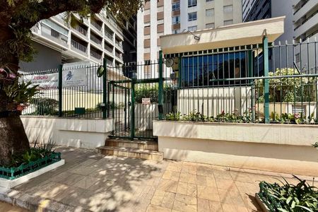 Apartamento para alugar com 82m², 3 quartos e 1 vaga Apartamento para alugar com 82m², 3 quartos e 1 vagaFachada