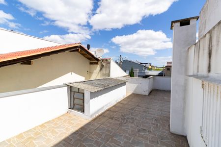 Casa para alugar com 71m², 2 quartos e 2 vagasTerraço