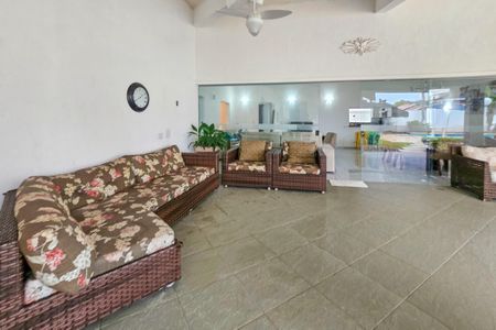 Casa de condomínio para alugar com 1000m², 5 quartos e 6 vagasÁrea Externa