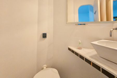 Casa de condomínio para alugar com 1000m², 5 quartos e 6 vagasLavabo 1