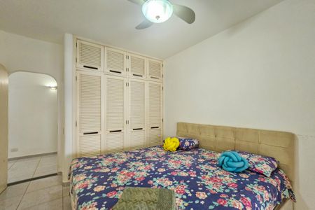 Casa de condomínio para alugar com 1000m², 5 quartos e 6 vagasSuíte 4