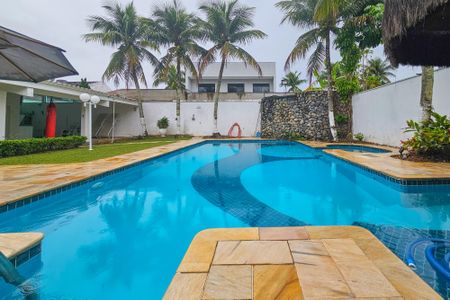 Casa de condomínio para alugar com 1000m², 5 quartos e 6 vagasÁrea comum - Piscina