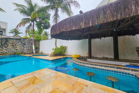 Casa de condomínio para alugar com 1000m², 5 quartos e 6 vagasÁrea comum - Piscina