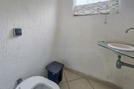 Casa de condomínio para alugar com 1000m², 5 quartos e 6 vagasLavabo 2