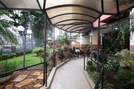 Apartamento à venda com 70m², 2 quartos e 2 vagasEntrada 