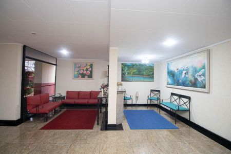 Apartamento à venda com 70m², 2 quartos e 2 vagasHall 