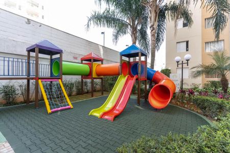 Apartamento para alugar com 45m², 2 quartos e sem vaga Apartamento para alugar com 45m², 2 quartos e sem vagaÁrea comum - Playground