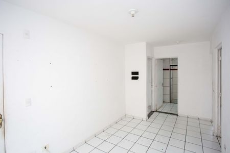 Sala de apartamento para alugar com 2 quartos, 48m² em Serraria, Diadema