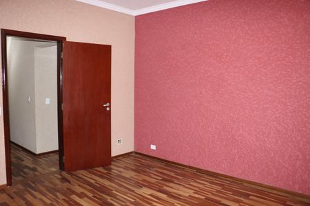 Casa de condomínio para alugar com 330m², 5 quartos e 6 vagasSuíte