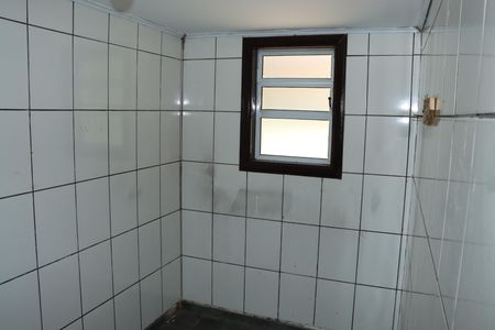 Casa de condomínio para alugar com 330m², 5 quartos e 6 vagasBanheiro de Serviço