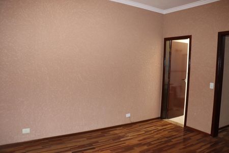 Casa de condomínio para alugar com 330m², 5 quartos e 6 vagasSuíte