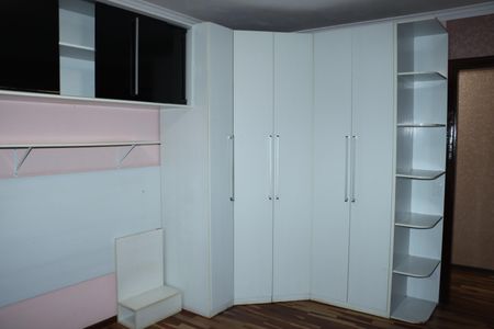 Casa de condomínio para alugar com 330m², 5 quartos e 6 vagasSuíte 2