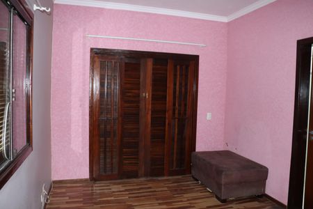 Casa de condomínio para alugar com 330m², 5 quartos e 6 vagasQuarto