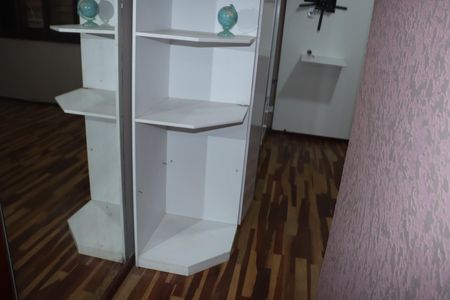 Casa de condomínio para alugar com 330m², 5 quartos e 6 vagasCorredor