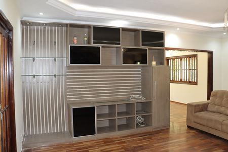 Sala de casa de condomínio para alugar com 5 quartos, 330m² em Jardim Indaia, Embu das Artes