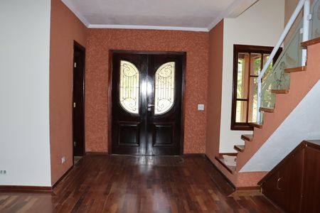 Casa de condomínio para alugar com 330m², 5 quartos e 6 vagasSala