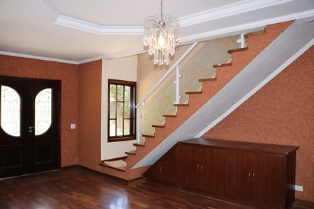 Casa de condomínio para alugar com 330m², 5 quartos e 6 vagasSala