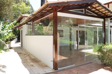 Casa de condomínio para alugar com 330m², 5 quartos e 6 vagasÁrea comum