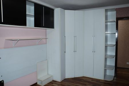 Casa de condomínio para alugar com 330m², 5 quartos e 6 vagasSuíte 2