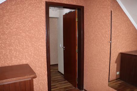 Casa de condomínio para alugar com 330m², 5 quartos e 6 vagasCorredor