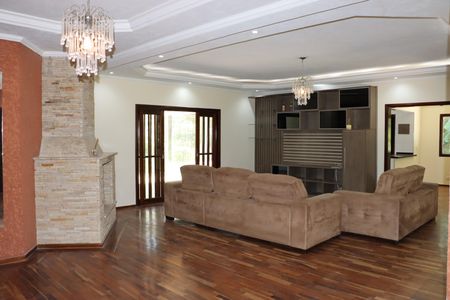 Sala de casa de condomínio para alugar com 5 quartos, 330m² em Jardim Indaia, Embu das Artes