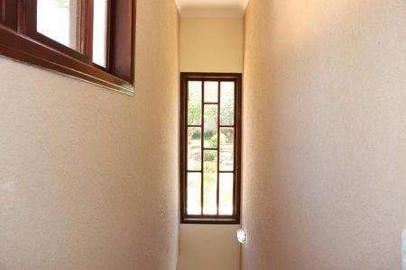 Casa de condomínio para alugar com 330m², 5 quartos e 6 vagasCorredor