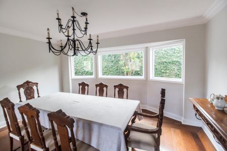 Casa de condomínio à venda com 645m², 4 quartos e 3 vagasSala de Jantar