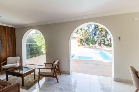 Casa de condomínio à venda com 645m², 4 quartos e 3 vagasVaranda