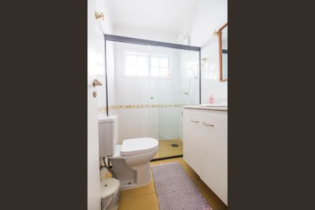 Casa de condomínio à venda com 645m², 4 quartos e 3 vagasBanheiro da Suíte 2