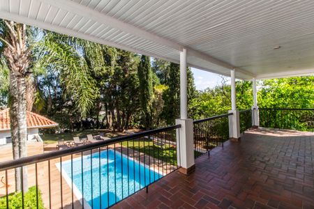 Casa de condomínio à venda com 645m², 4 quartos e 3 vagasVaranda