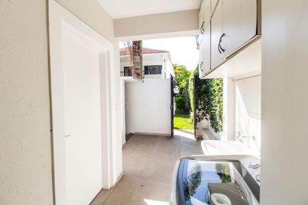 Casa de condomínio à venda com 645m², 4 quartos e 3 vagasÁrea de Serviço