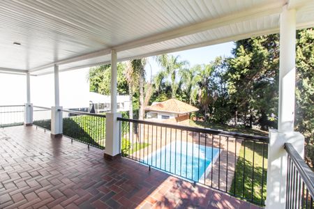 Casa de condomínio à venda com 645m², 4 quartos e 3 vagasVaranda