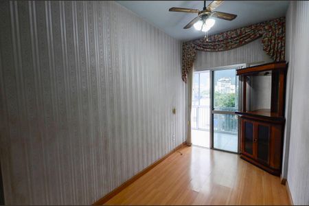 Apartamento à venda com 75m², 2 quartos e 1 vaga Apartamento à venda com 75m², 2 quartos e 1 vagaSala