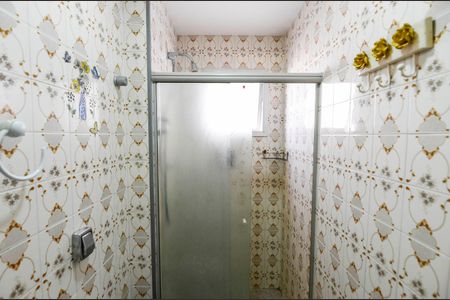 Apartamento à venda com 75m², 2 quartos e 1 vaga Apartamento à venda com 75m², 2 quartos e 1 vagaBanheiro