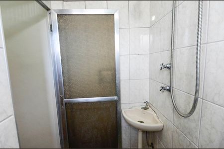 Apartamento à venda com 75m², 2 quartos e 1 vaga Apartamento à venda com 75m², 2 quartos e 1 vagaBanheiro de Serviço
