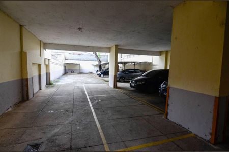 Apartamento à venda com 75m², 2 quartos e 1 vaga Apartamento à venda com 75m², 2 quartos e 1 vagaGaragem