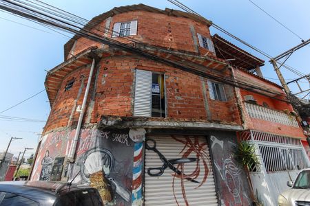 Casa para alugar com 75m², 2 quartos e sem vagaFachada