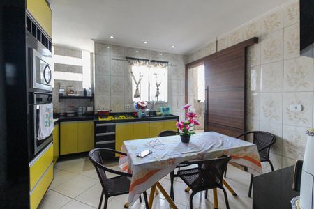 Casa para alugar com 75m², 2 quartos e sem vagaCozinha