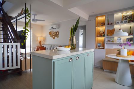 Cozinha de apartamento à venda com 2 quartos, 132m² em Cristal, Porto Alegre