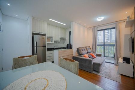 Sala de apartamento à venda com 2 quartos, 48m² em Centro, Osasco