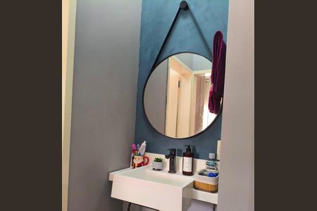 Banheiro de apartamento à venda com 2 quartos, 52m² em Parque Cecap, Jundiaí