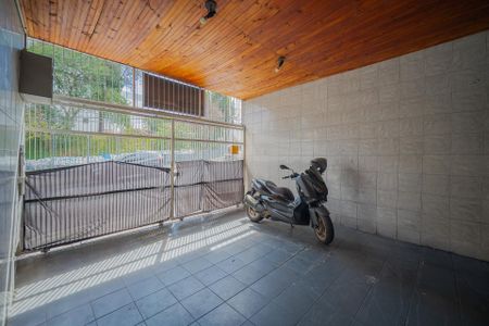 Casa à venda com 125m², 3 quartos e 2 vagasGaragem