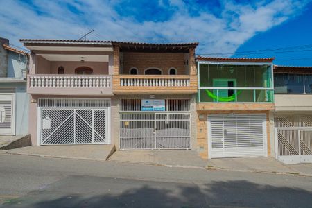 Casa à venda com 125m², 3 quartos e 2 vagasFachada