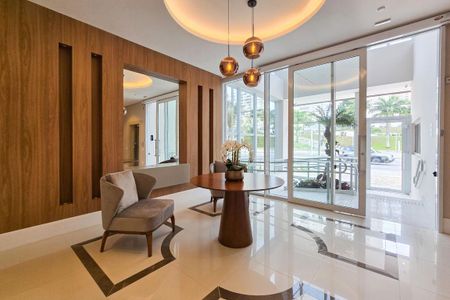 Apartamento à venda com 137m², 3 quartos e 3 vagas Apartamento à venda com 137m², 3 quartos e 3 vagasÁrea comum - Hall