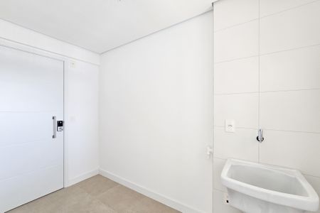 Apartamento à venda com 137m², 3 quartos e 3 vagas Apartamento à venda com 137m², 3 quartos e 3 vagasÁrea de Serviço