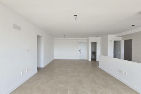 Apartamento à venda com 137m², 3 quartos e 3 vagas Apartamento à venda com 137m², 3 quartos e 3 vagasSala