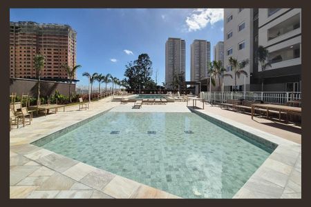 Apartamento à venda com 137m², 3 quartos e 3 vagas Apartamento à venda com 137m², 3 quartos e 3 vagasÁrea comum - Piscina