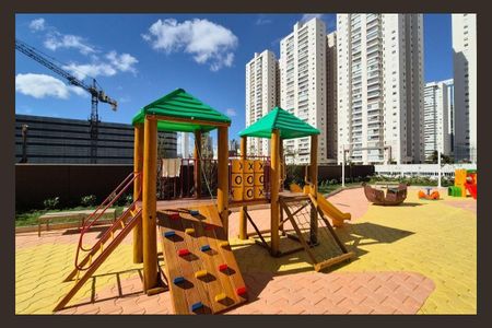 Apartamento à venda com 137m², 3 quartos e 3 vagas Apartamento à venda com 137m², 3 quartos e 3 vagasÁrea comum - Playground